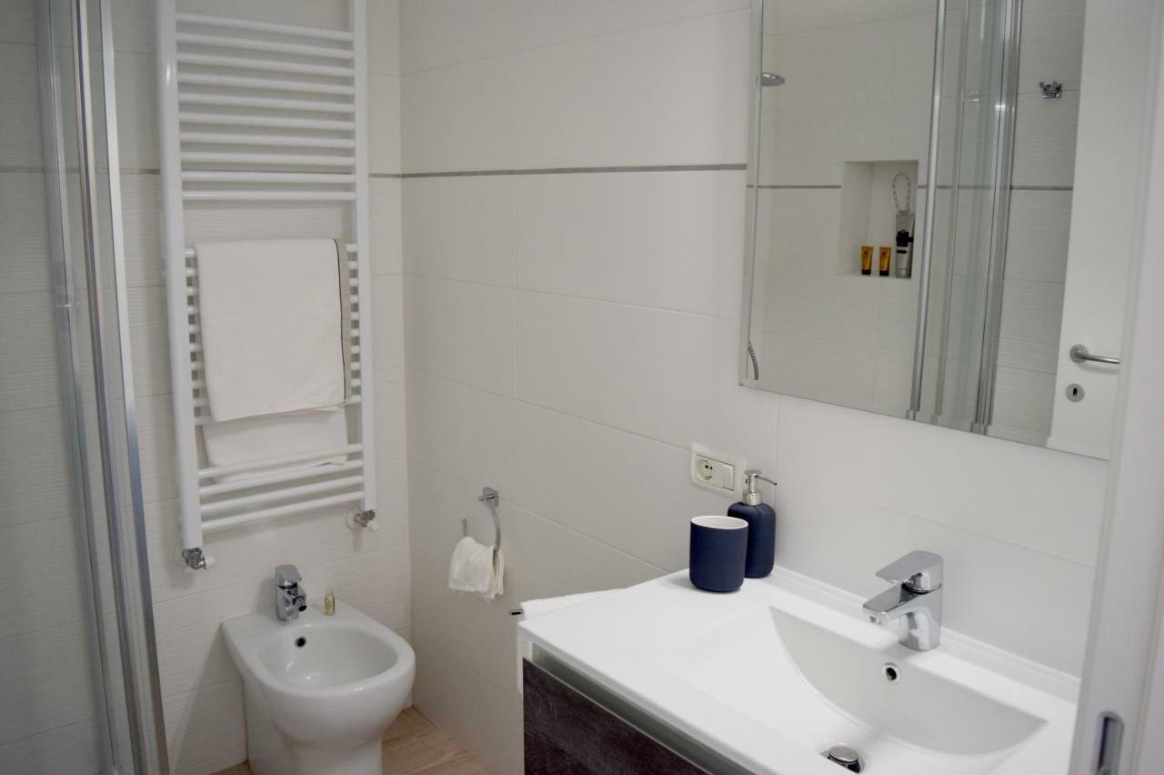 New! Tutto Qui - Apt Wagner - City Life Милано Екстериор снимка